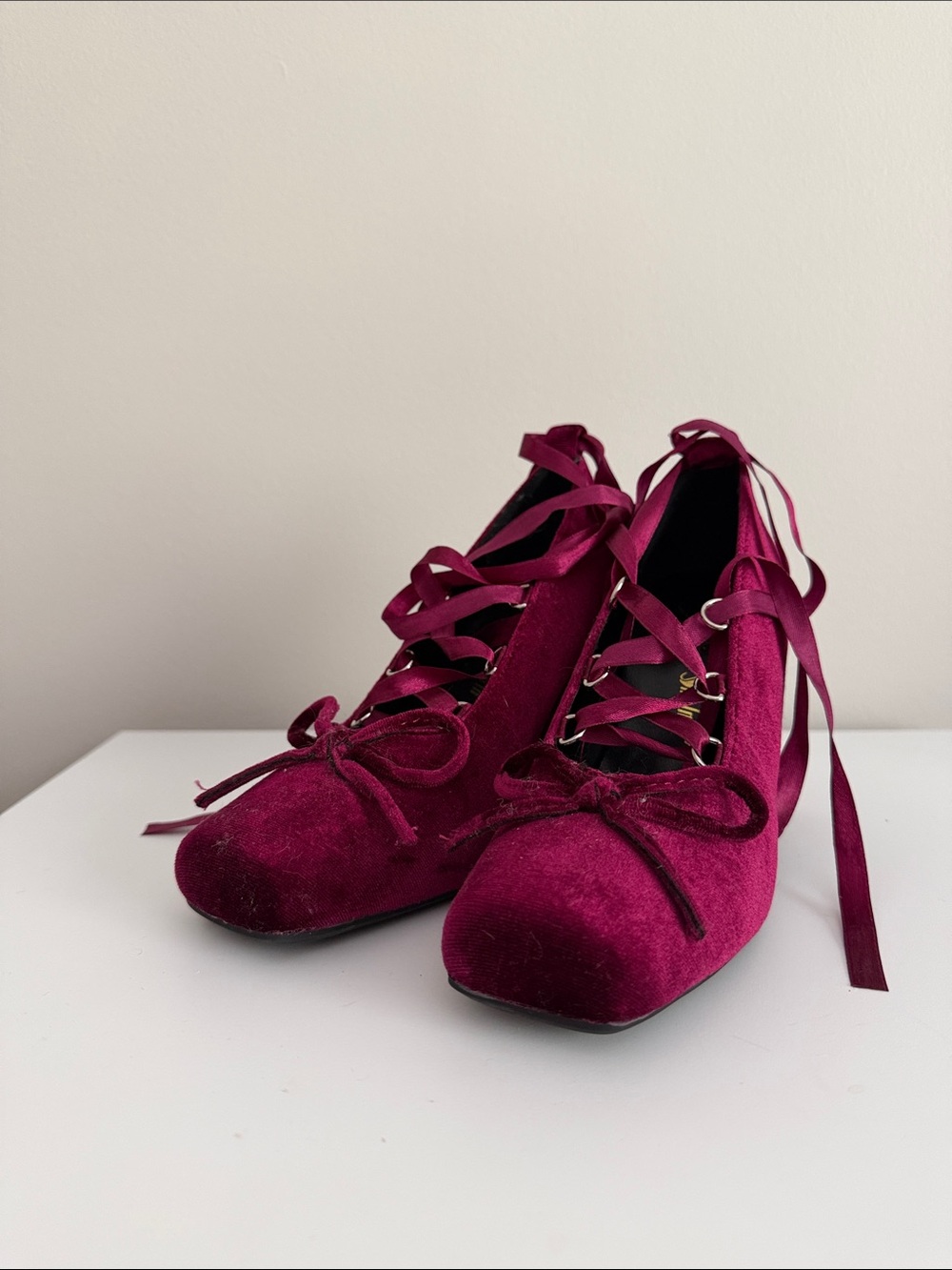 Ballet Satin Bow Mary Jane Heels - Burgundy